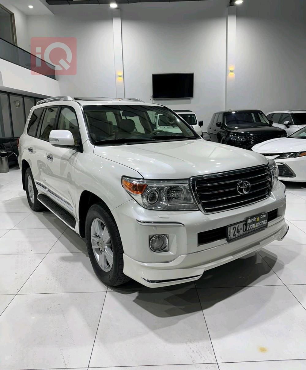 تويوتا لاندكروزر